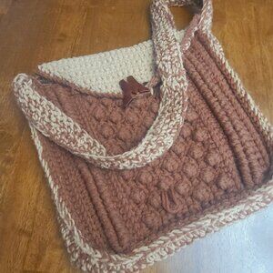 Hand Made  Manetta Tomlinson ~ “M” Button ~ Shoulder Bag/Purse ~ New  Condition